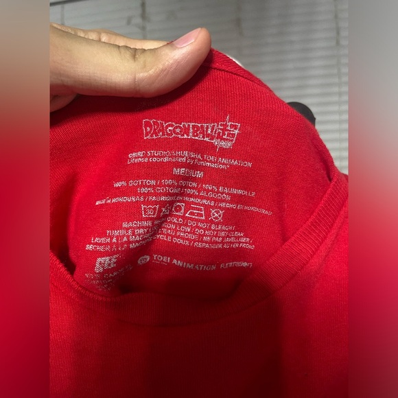 Dragon Ball Z Super Sayian Goku T-Shirt - Picture 4 of 4